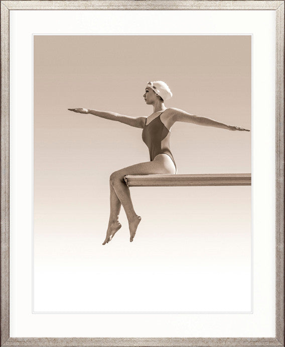 Diver Pose V
